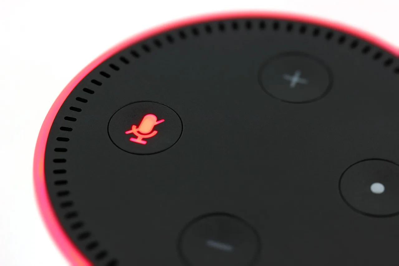 echo dot, amazon, language assistant, alexa, sound off, tired, micro-phone, alexa, alexa, alexa, alexa, alexa. How four onboarding measures reveal where a virtual assistant agency stalls